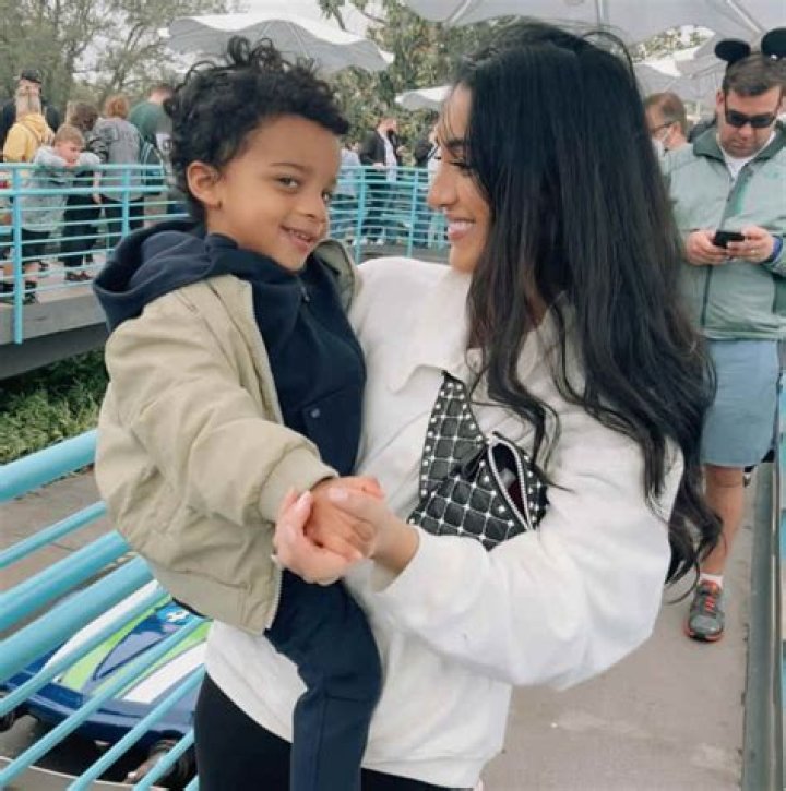 Aiyda Ghahramani- All About The Wife Of Randall Cobb ·