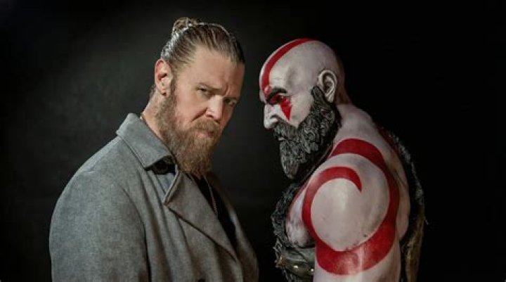Ryan Hurst Net Worth ·