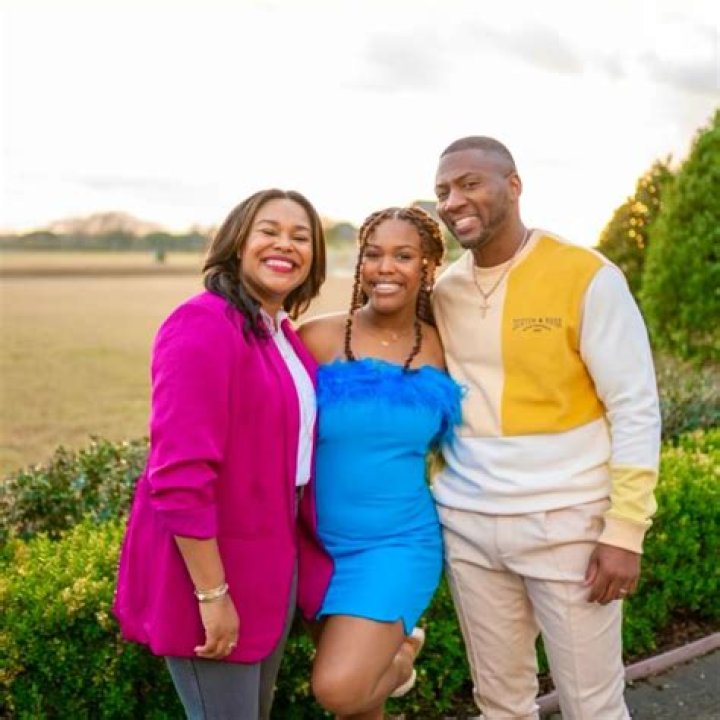 Unveiling Yonka Clark's Net Worth: Beyond The NFL Shadow