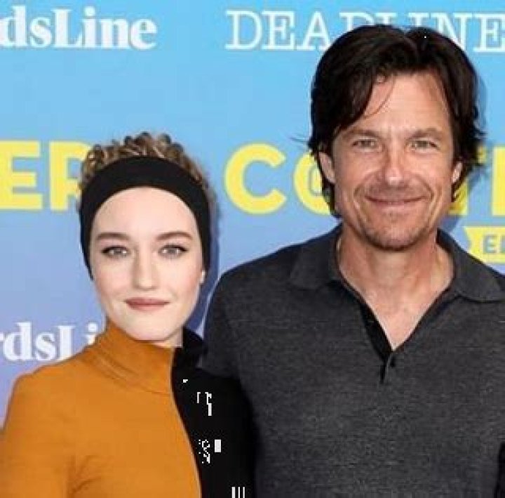 Who Are Julia Garner Parents? Mother Tami Gingold And Painter Father Thomas Garner