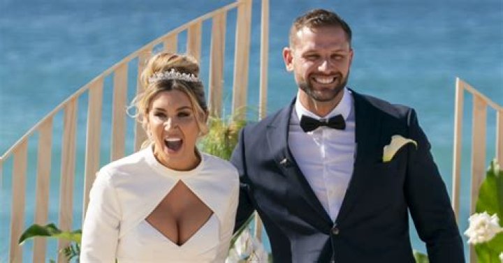 Who is Straalen McCallum Dating Now ·