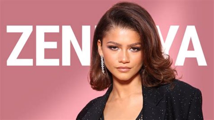 Why doesnt Zendaya use her surname? Celebrity.fm #1 Official Stars, Business & People Net ·