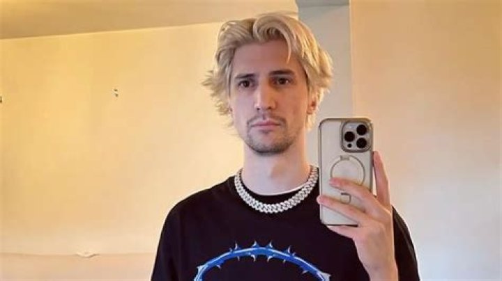 xQc joins Kick: All about streaming deal, net worth, girlfriend Fran, real name and other details
